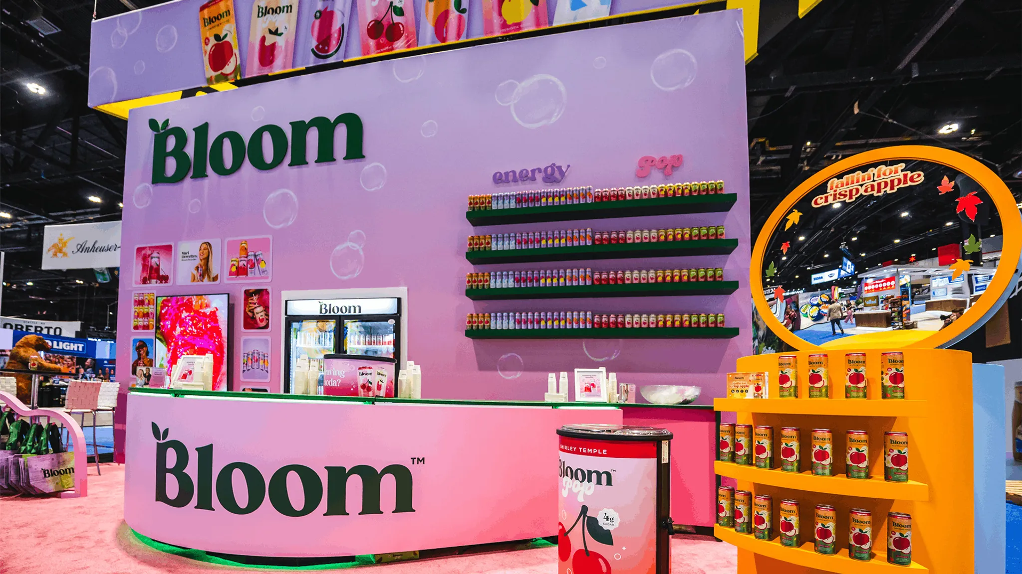 30x40 Peninsula booth design by Skyline Exhibits